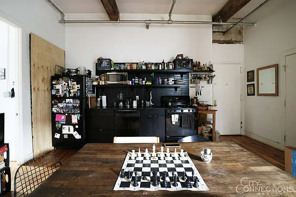 Rented by City Connections Realty | media 19