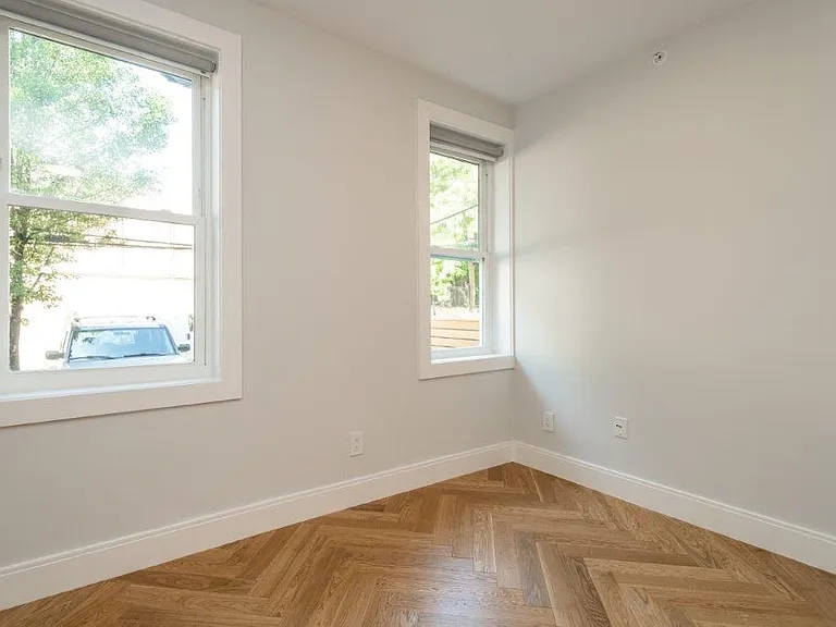 461 Massachusetts Avenue — Photo 42