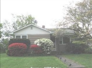24 Hinckley St, Mystic, CT 06355