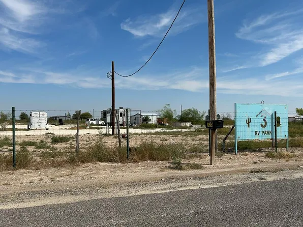 725 E 48th Ln, Fort Stockton, TX 79735