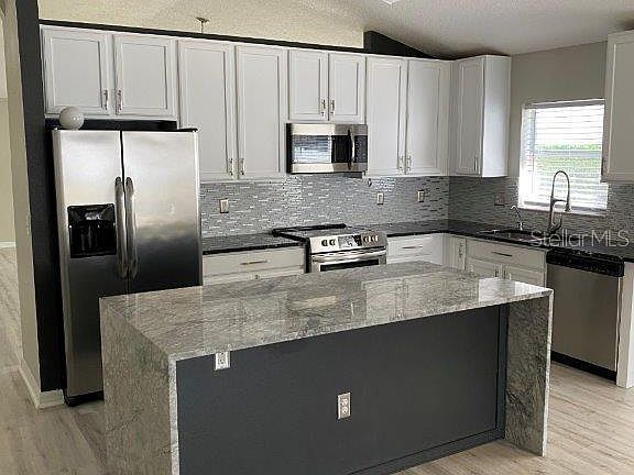 5th image of 8502 Carriage Pointe Dr