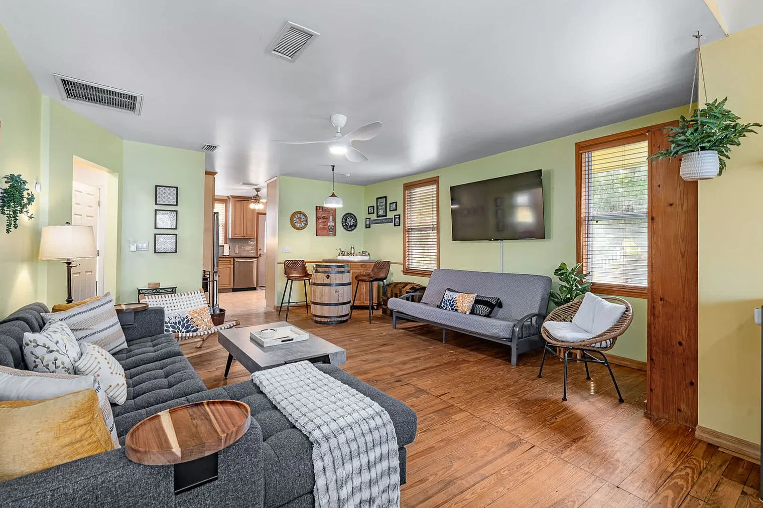 2 bed, 2.0 bath, 1173 sqft, $3,831 — Photo 1