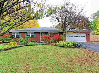 19 Donna Dr, Colonie, NY 12205