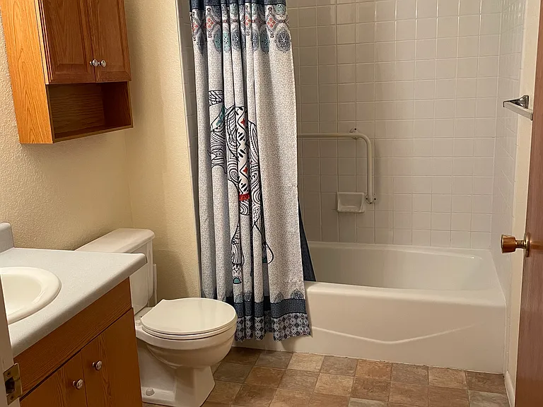 1705 Sanders Dr #D — Photo 5