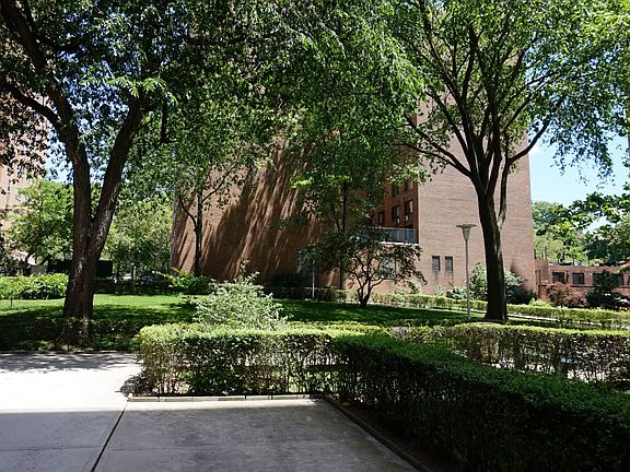 3rd image of 105 Ashland Pl APT 3E