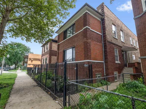 4903 W Rice St, Oak Park, IL 60651