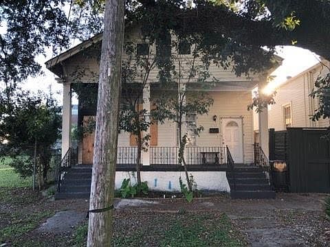 5th image of 2108-10 Bienville St