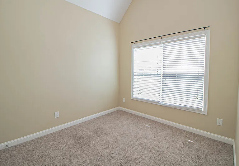 809 Carousel Ct — Photo 15