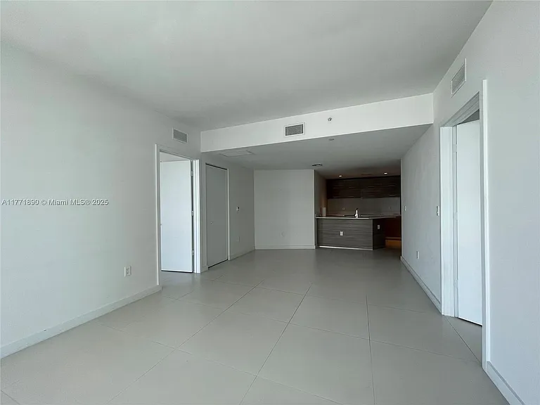 1300 S Miami Ave #20 — Photo 12