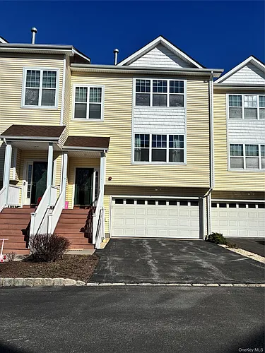 105 Woodlake Dr Photo 1