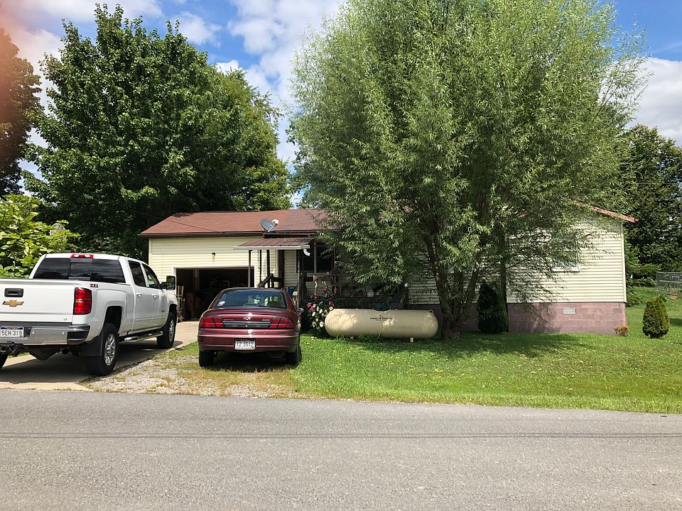 1st image of 14 Black Oak Dr