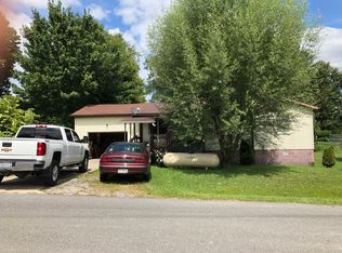 14 Black Oak Dr, Cowen, WV 26206