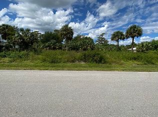 759 10th St NE, Naples, FL 34120