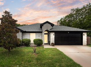 5505 Gessner Ct, Arlington, TX 76018