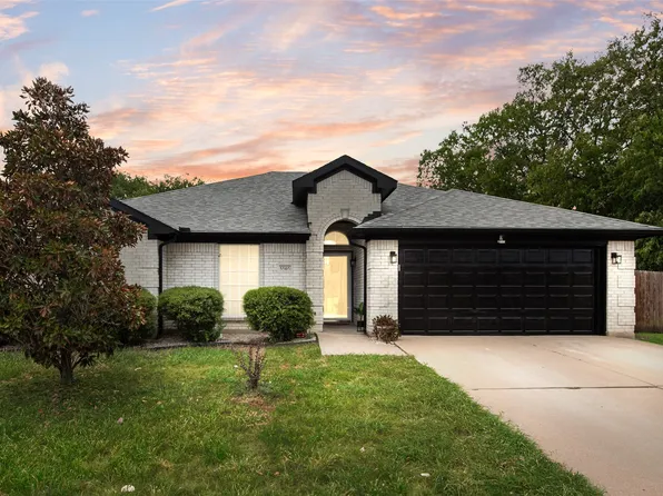 5505 Gessner Ct, Arlington, TX 76018