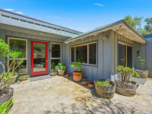 1585 Tecalote Dr, Fallbrook, CA 92028