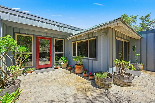1585 Tecalote Dr Photo 1
