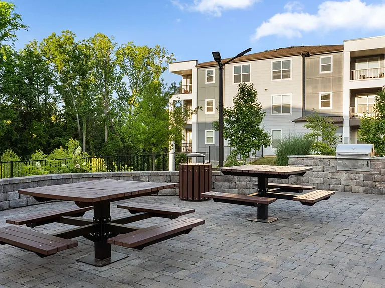 The Anson - Picnic Tables