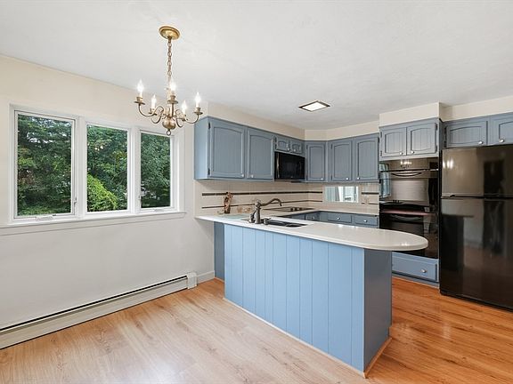 5th image of 254 Route 20