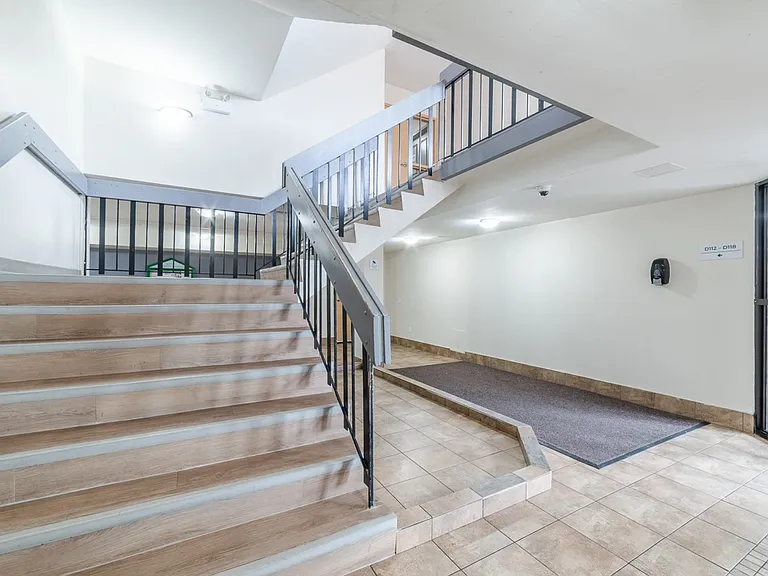 3805 Marlborough Dr NE — Photo 1