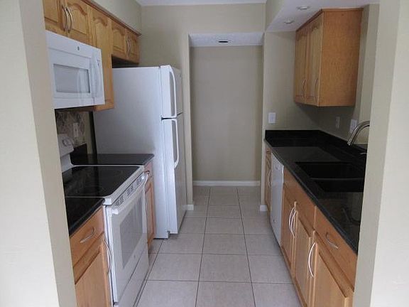 3rd image of 8021 NW 15th Mnr