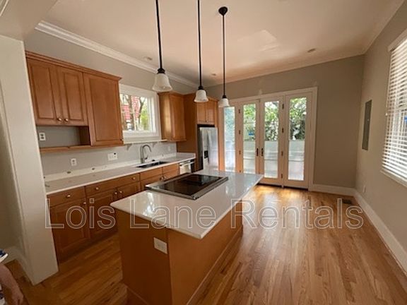 4th image of 35 Hillary Ct