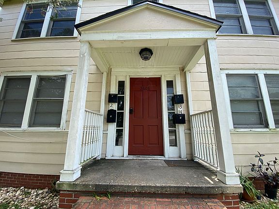 2nd image of 2608 College St APT 2