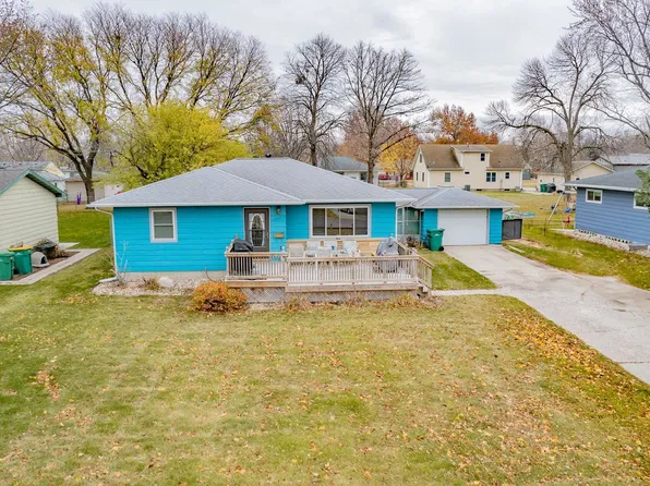 1202 J Ave, Milford, IA 51351