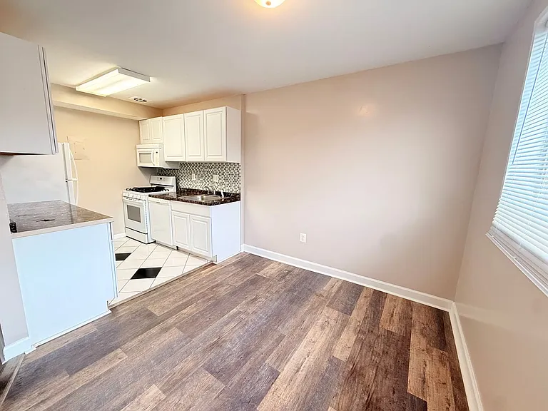 5440 85th Ave #T1 — Photo 4