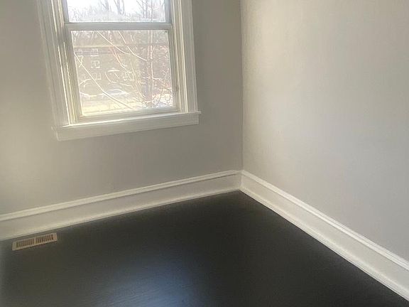 2nd image of 5634 Elmwood Ave