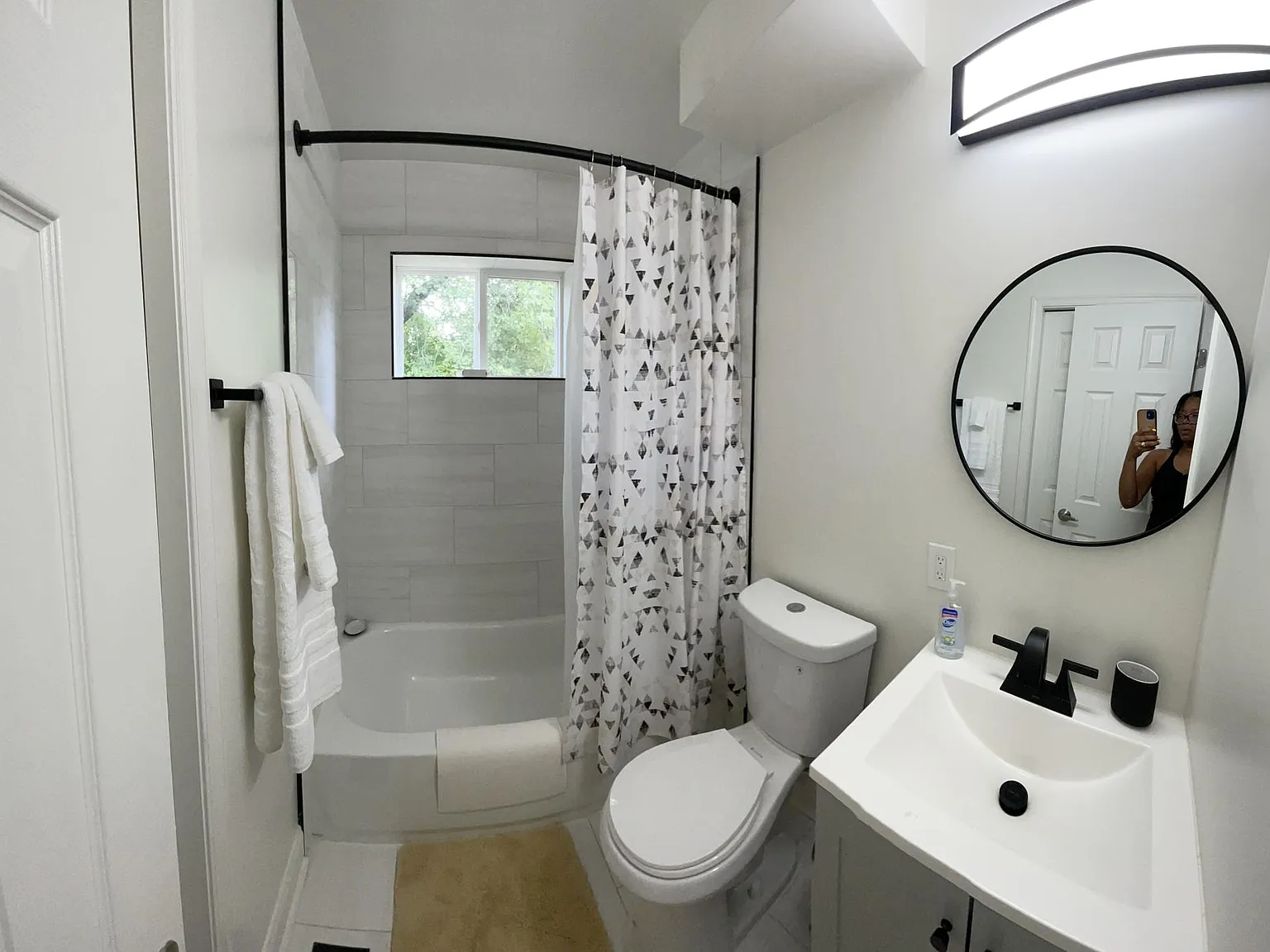 4118 E Capitol St NE — Photo 4