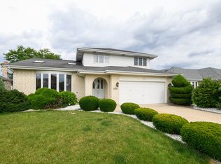 10745 Linder Ave, Oak Lawn, IL 60453