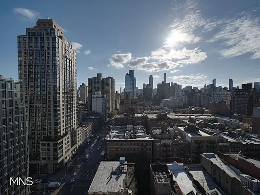 Rented by MNS Marketing | media 5