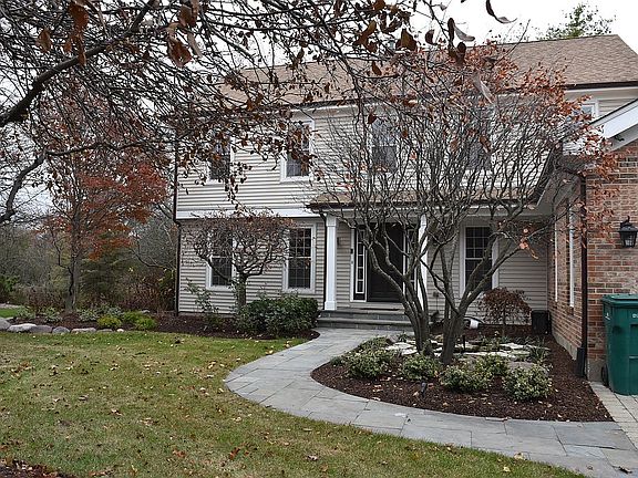4th image of 17454 W Westwind Dr