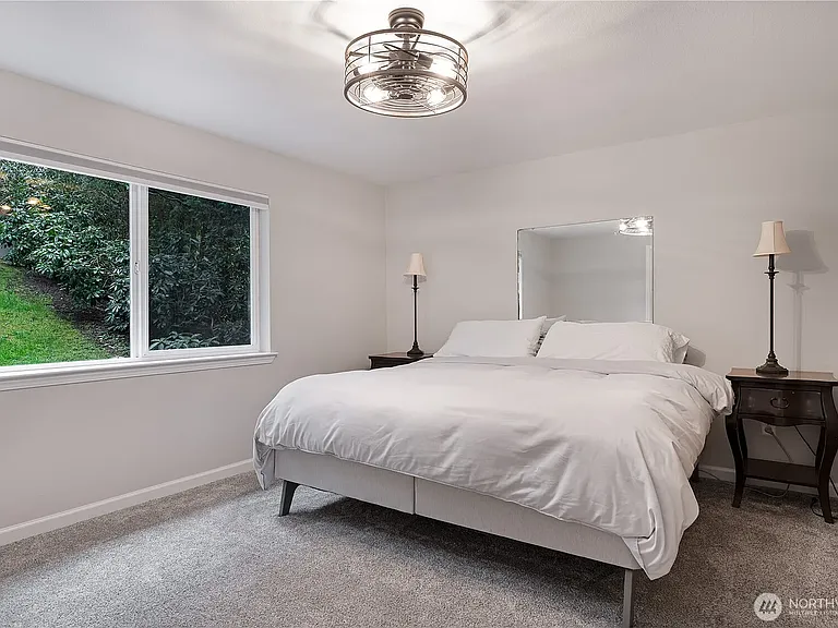 22445 Sunridge Way NE — Photo 8