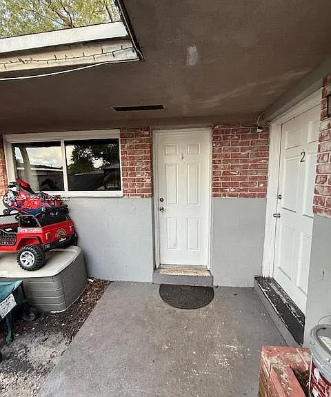 4148 SW 24th St #0 — Photo 2