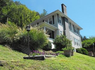 413 Ivy St, Harlan, KY 40831