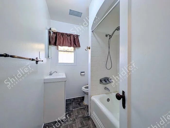 3245 N Stoddard Ave — Photo 37