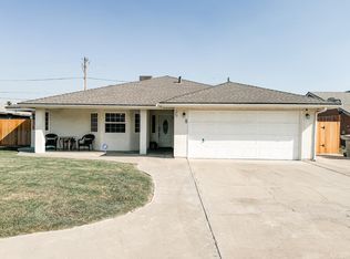 1035 Oakdale Ln, Lemoore, CA 93245