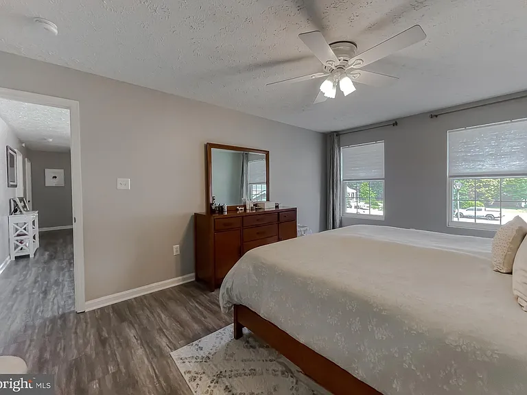 48221 Keel Dr — Photo 44