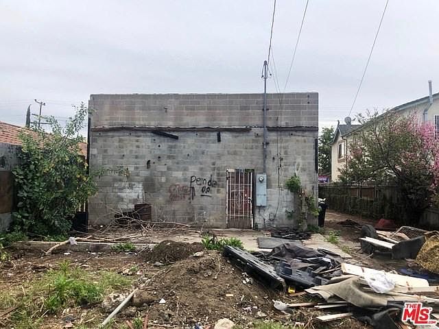 2nd image of 10415 S Avalon Blvd
