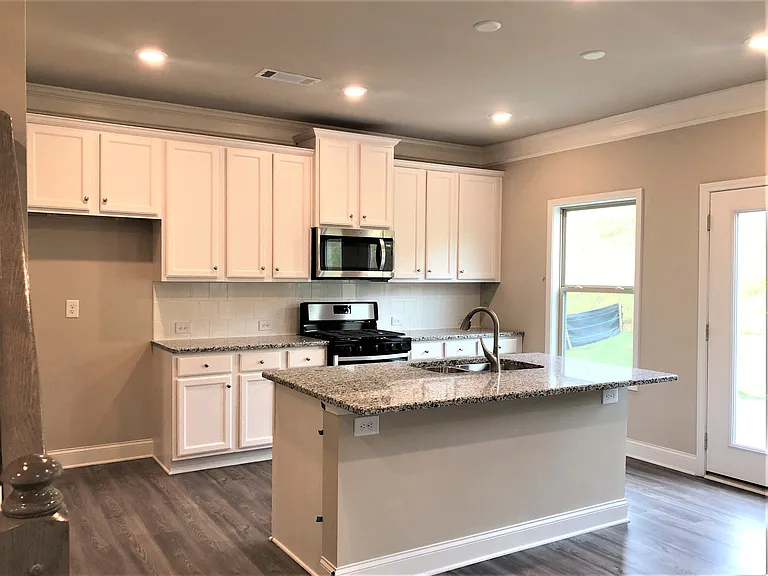 6976 Lancaster Xing — Photo 10