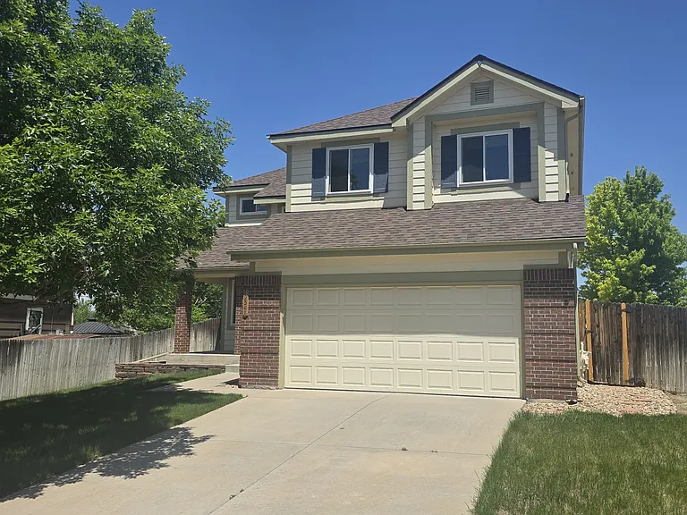 22341 E Mercer Pl — Photo 1