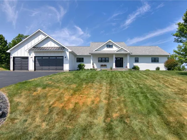 2021 Boulder Dr, Menomonie, WI 54751