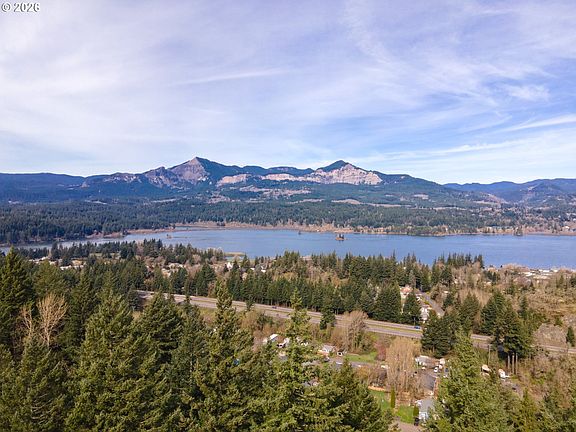 3rd image of Dry Creek Rd
