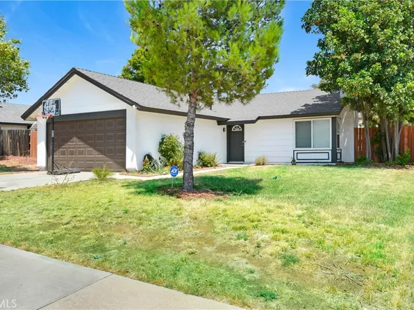 12056 Coachman Ln, Moreno Valley, CA 92557
