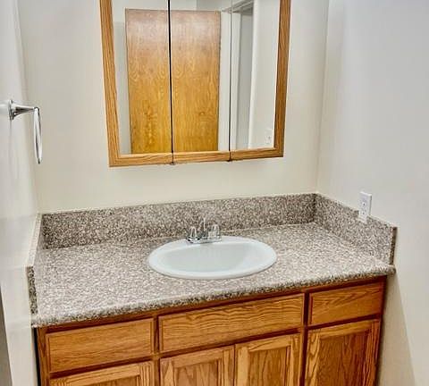 4th image of 235 Montana Ave #202