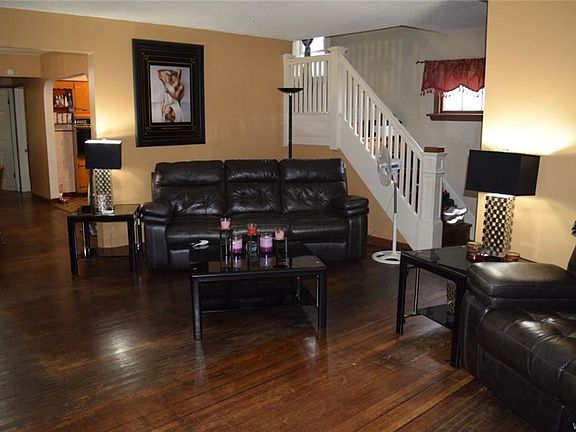 5th image of 83 Wright Ave