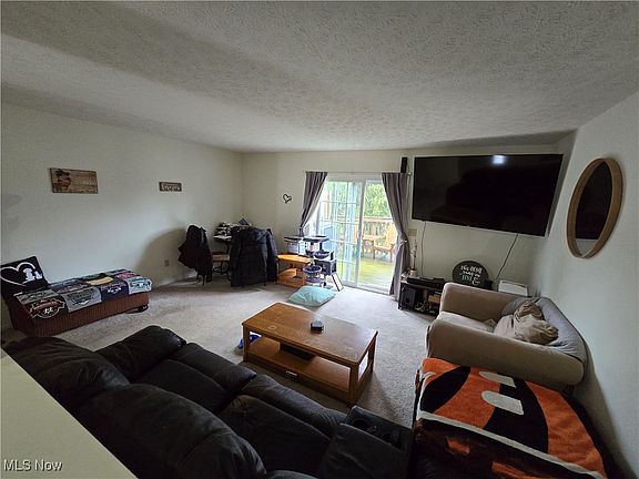 4th image of 9999 Beverly Ln