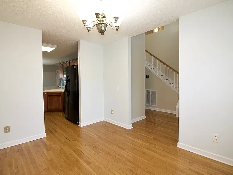 129 Lori Ln — Photo 13